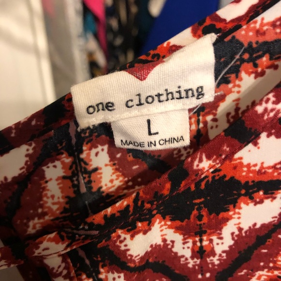 Patterned Romper - Picture 3 of 4